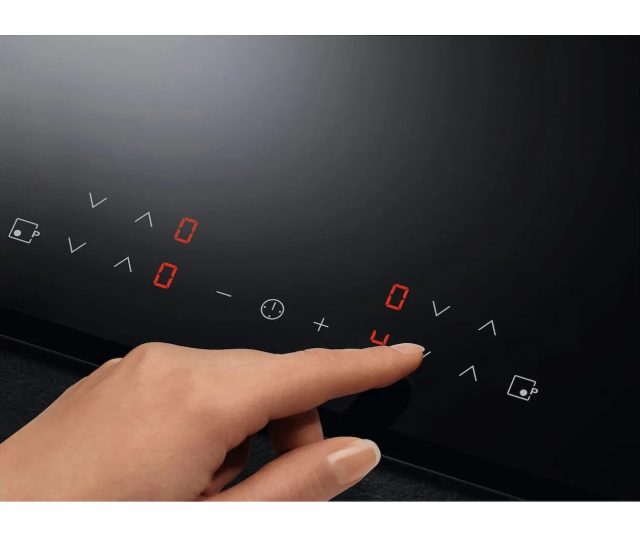 TN64RA03FB AEG kookplaat - Zwarte glasplaat