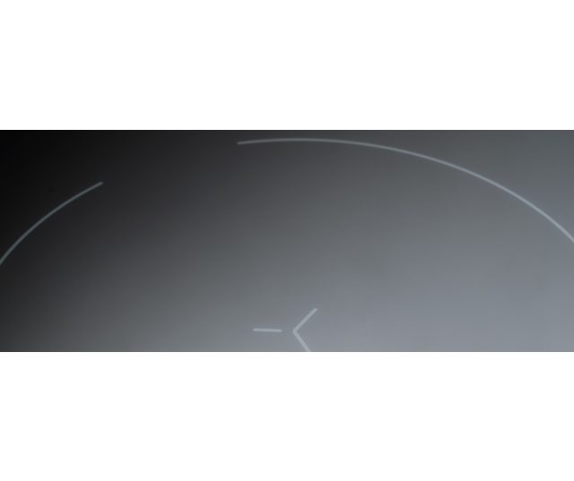 Detailfoto inductiekookplaat met 5 zones van Bertazzoni fornuis