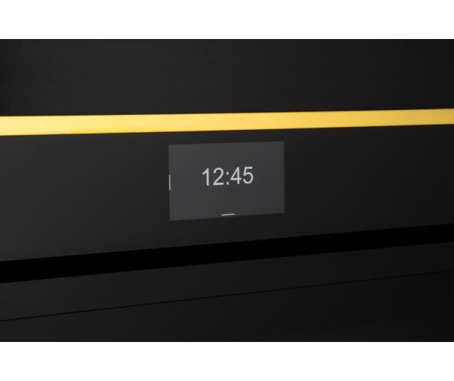 Bertazzoni FMOD6117PTG3 compacte oven detail digitaal display met tijd en bedieningspaneel