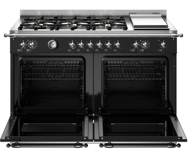Bertazzoni HER126G2ENET2 fornuis met geopende deuren van beide ovens, grillen zichtbaar