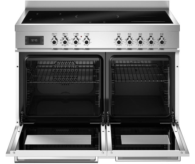 Bertazzoni PRO105I2EBIT2 fornuis met geopende ovendeuren, zichtbaar roosterwerk en uitschuifbare warmhoudladen