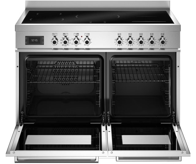 Bertazzoni PRO105I2EXT2 fornuis met geopende ovendeuren en uitschuifbare lade-onderstellen