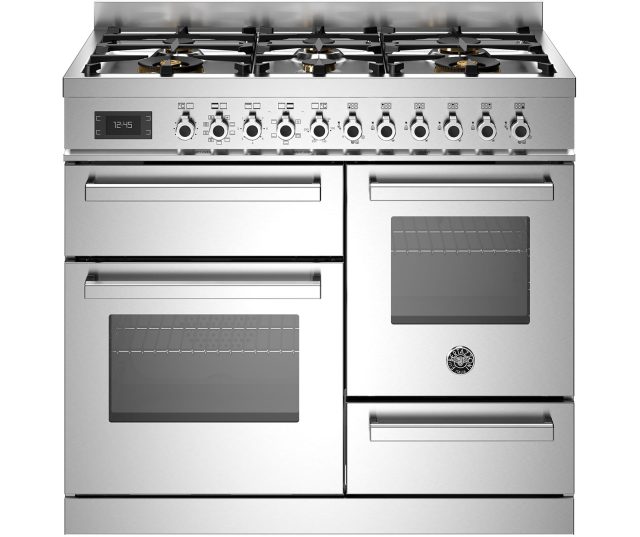 Bertazzoni PRO106L3EXT2 fornuis vooraanzicht met zes gasbranders, bedieningspaneel en twee ovens