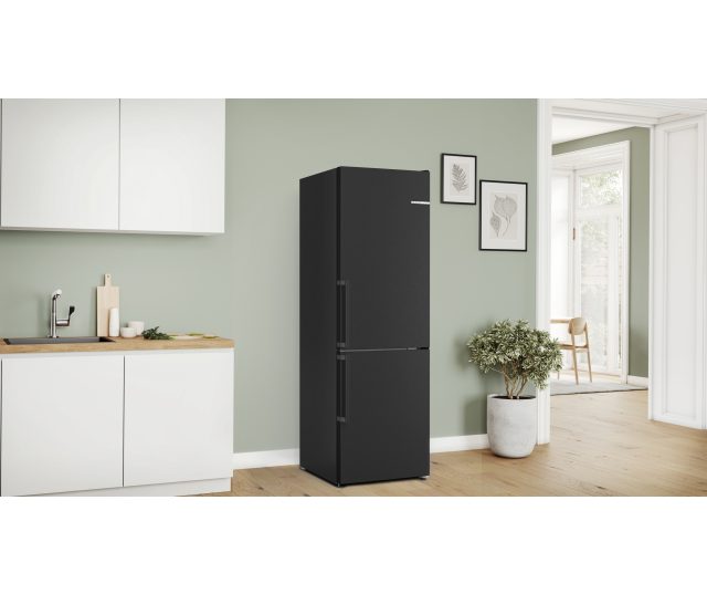 Bosch KGN36VXCT blacksteel koelkast