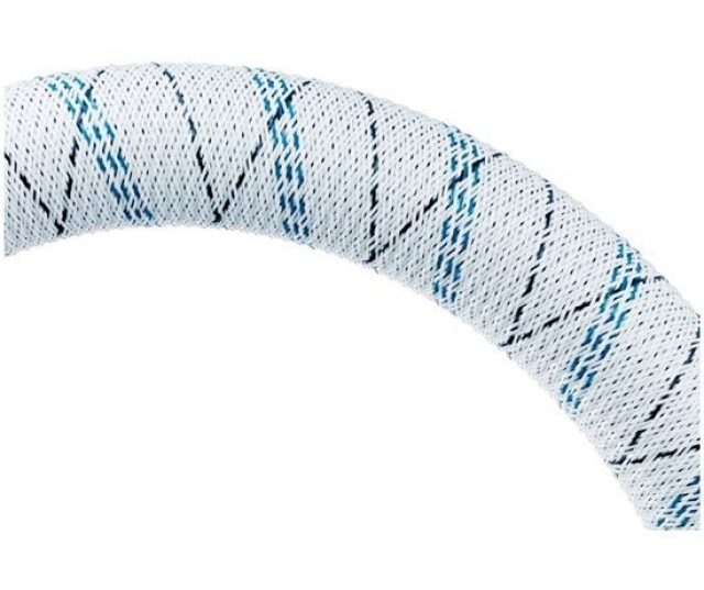 De slang van de Bosch BGL8430 is uitgevoerd in textiel en zodoende zeer flexibel