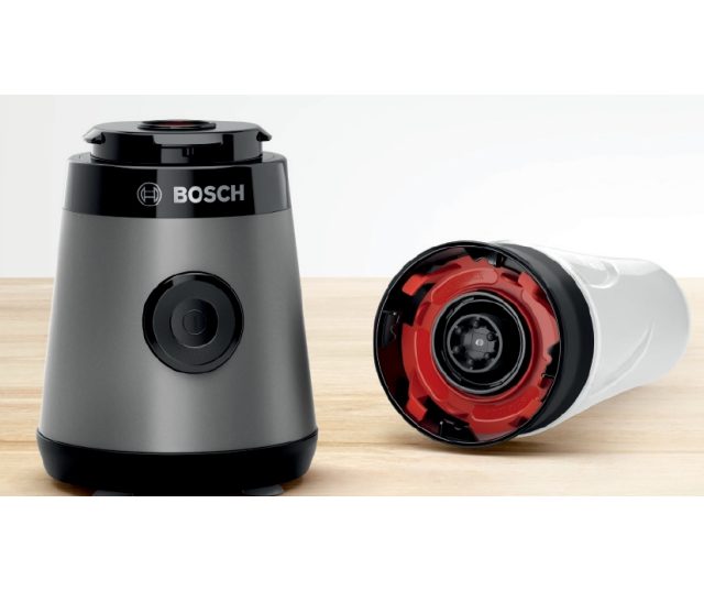 Bosch MMB2111S motor met mengbeker apart met rode sluitring detail weergegeven