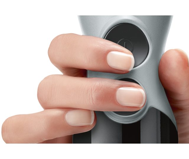 Bosch MSM67160 staafmixer bedieningsknoppen detail: twee druktoetsen in grijze handgreep