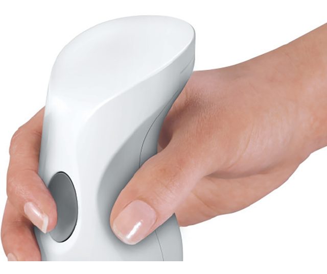 Handhoudingdetail Bosch staafmixer in hand met vingerhoudgreep zichtbaar