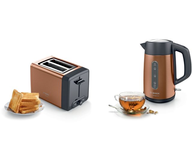 Bosch TAT4P429 broodrooster in koppelingscène met bijpassende Bosch DesignLine waterkoker