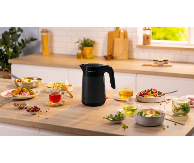 Bosch TWK2M163 waterkoker in moderne keuken omgeving op aanrecht