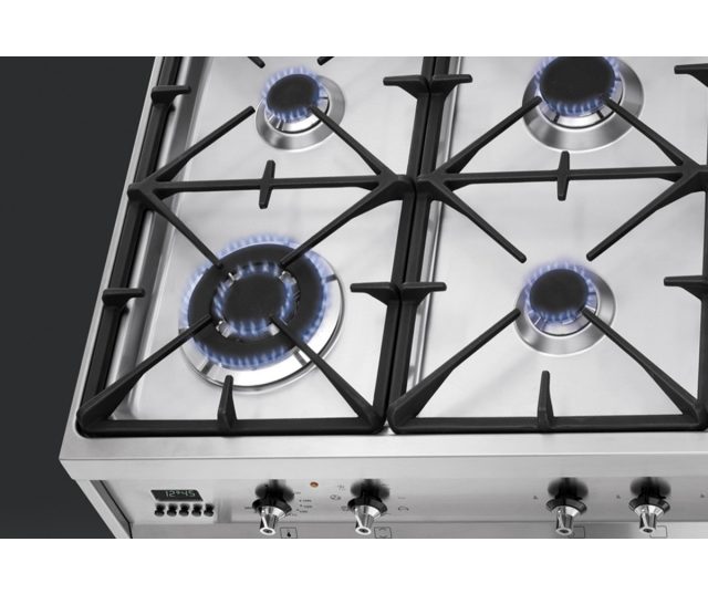 De Smeg C9GMXNL1 heeft een 4,0 kW sterke wokbrander linksvoor