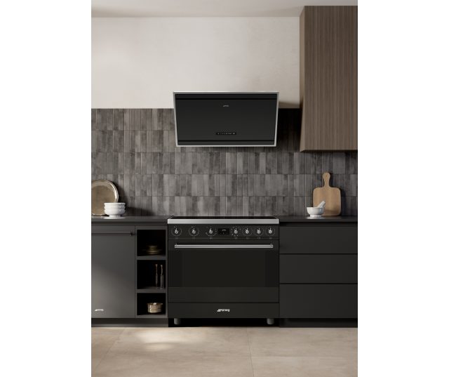 Smeg KV394MB schuine anti-hoofdstoot afzuigkap - zwart