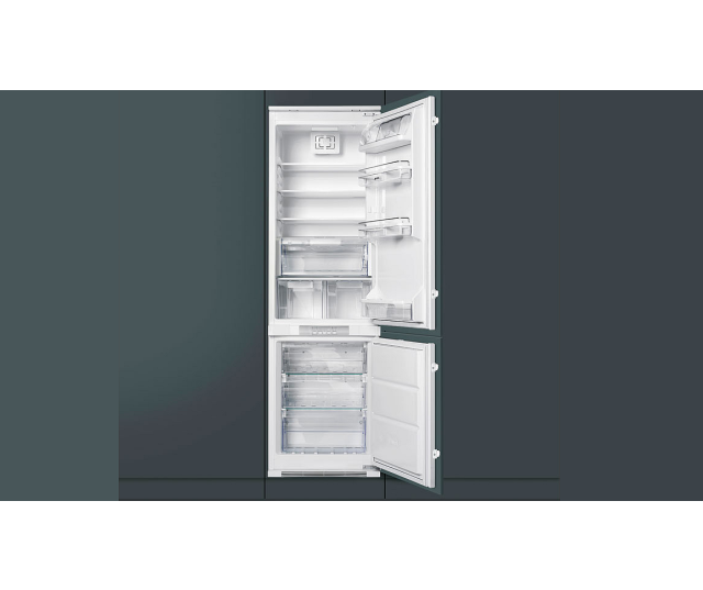 De Smeg CR325PNFZ beschikt over een extra fresh zone voor het langer bewaren van groente en fruit