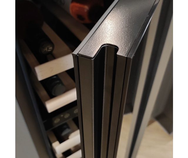 Dunavox DAUF-17.58DBH onderbouw wijnkoelkast