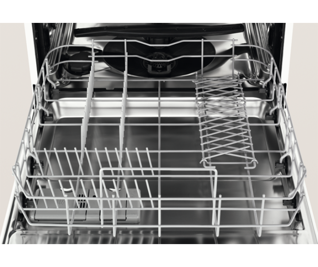 De onderkorf van de Electrolux ESI5530LOX inbouw vaatwasser is voorzien van neerklapbare steunen