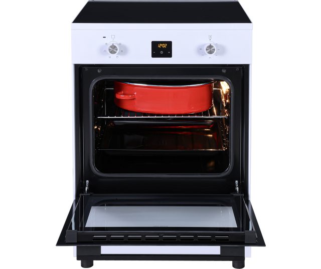 ETNA FI460WIT elektrische oven met geopende deur bevat rode ovenschaal op rek