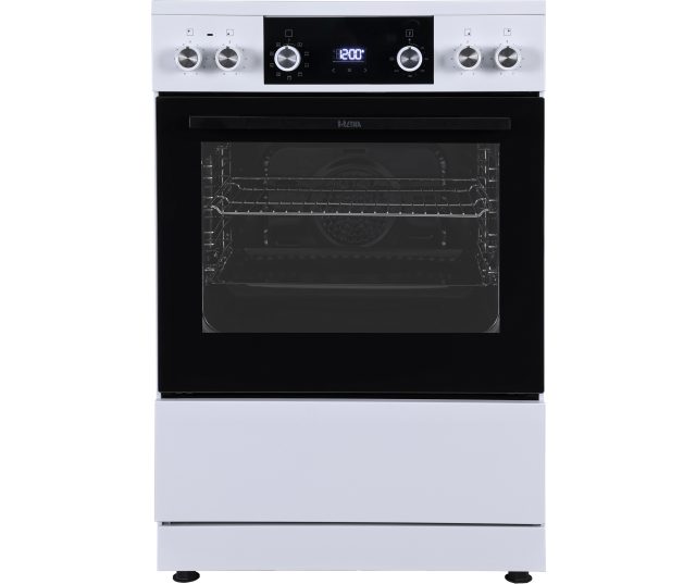 ETNA FI660WIT elektrisch fornuis vooraanzicht met bedieningspaneel en digitale display