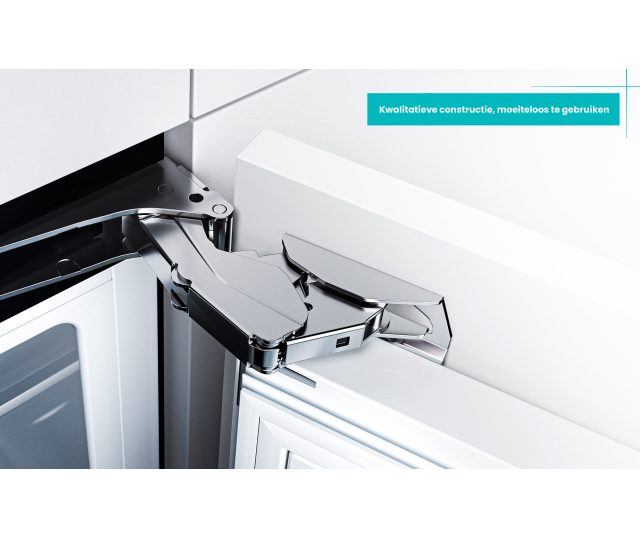 ETNA KKD8178C koelkast keukenintegratie vrouw opent deur LED verlichting zichtbaar