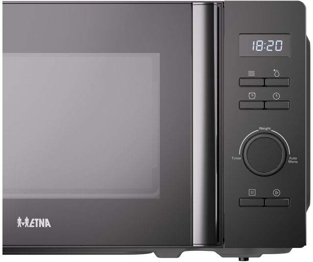 ETNA SMV820 magnetron linksaanzicht met gesloten deur, handle en volledige bedieningspaneel