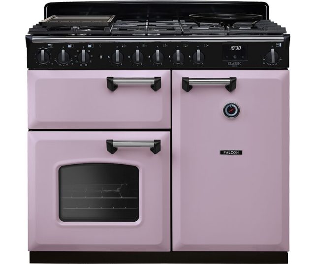 Falcon Classic Deluxe 2026 100 Gas fornuis roze voorkant met zwart bedieningspaneel en twee ovens
