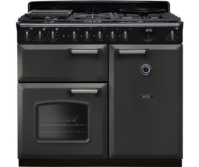 Falcon Classic Deluxe 2026 100 Gas fornuis, vooraanzicht met 5 gasvlammen, 2 ovens en bedieningspaneel