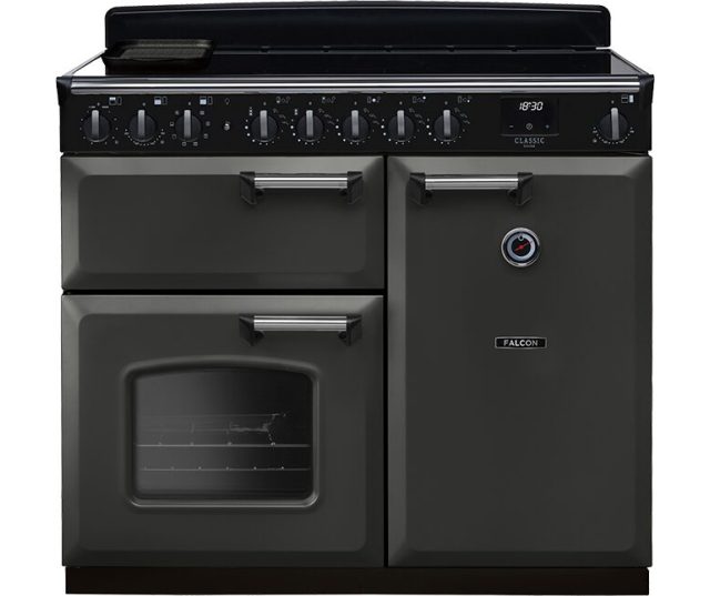 Falcon Classic Deluxe 2026 100 Inductie fornuis vooraanzicht met twee ovens en inductiekookplaat