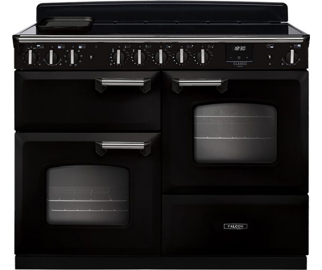 Falcon Classic Deluxe 2026 110 Inductie fornuis zwart vooraanzicht met inductiekookplaat en twee ovens