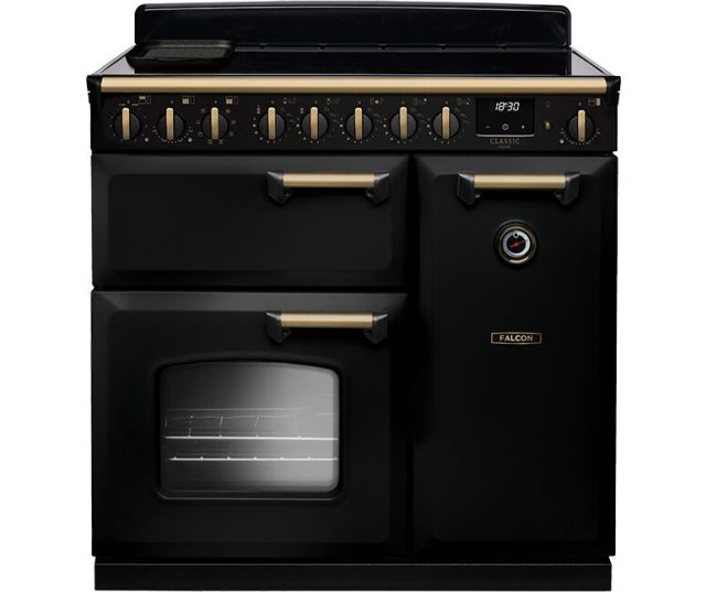 Falcon CLDL90EIPGBL/AB_E1 fornuis vooraanzicht met zwarte behuizing, gouden bedieningsknoppen en dubbele oven
