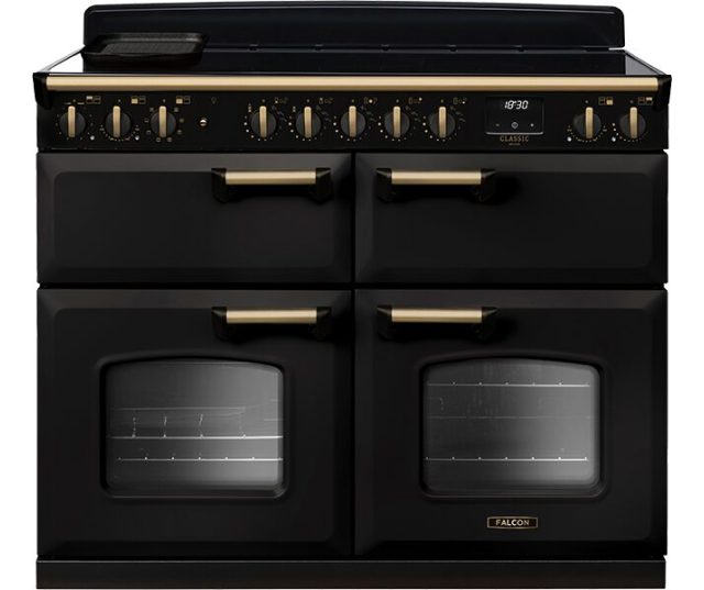 Falcon Classic Deluxe 2026 110 inductiefornuis vooraanzicht zwart met twee ovens en inductiekookplaat