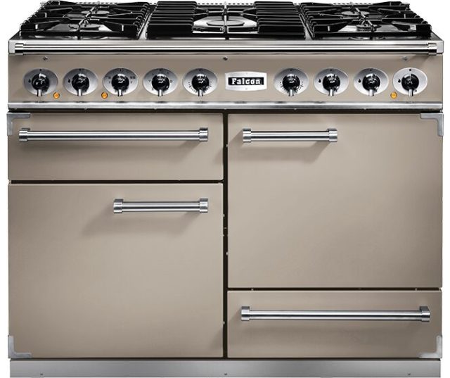 Falcon Deluxe 1092 fornuis beige-taupe, frontale aanzicht met gaskookplaat en drie ovencompartimenten