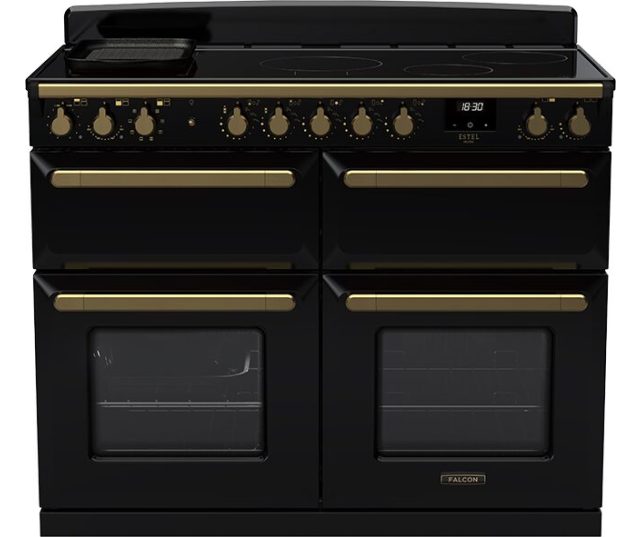 Falcon Estel Deluxe 110 Inductie vooraanzicht met gesloten ovens en inductiekookplaat met bedieningsknoppen