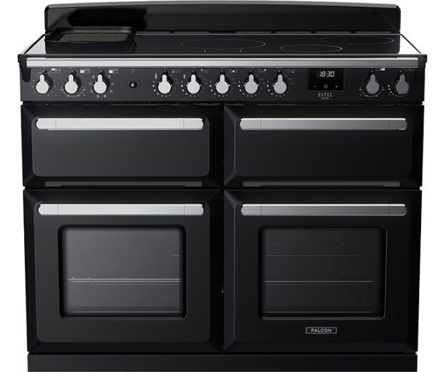 Falcon Estel Deluxe 110 fornuis vooraanzicht in zwart met elektrisch kookoppervlak, dubbele ovens en digitaal display