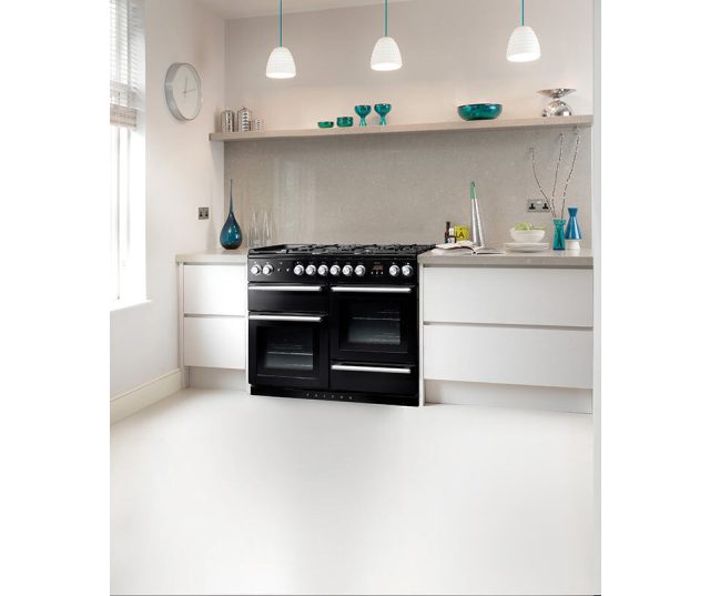 Verwarmingslade Falcon Nexus 110 geopend met gebakken voedsel