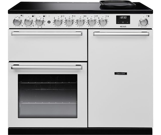 Falcon Nexus 2026 100 fornuis vooraanzicht wit met zwart kookplaat en dubbele ovendeuren