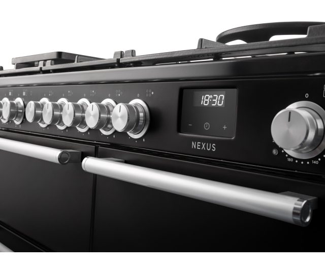 Falcon NEXO110DFSTST/CM_E1 fornuis, detail bedieningspaneel en gaspitten wit