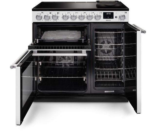 Falcon Nexus 2026 90 Inductie fornuis vooraanzicht met beide ovendeuren geopend en inductiekookplaat zichtbaar
