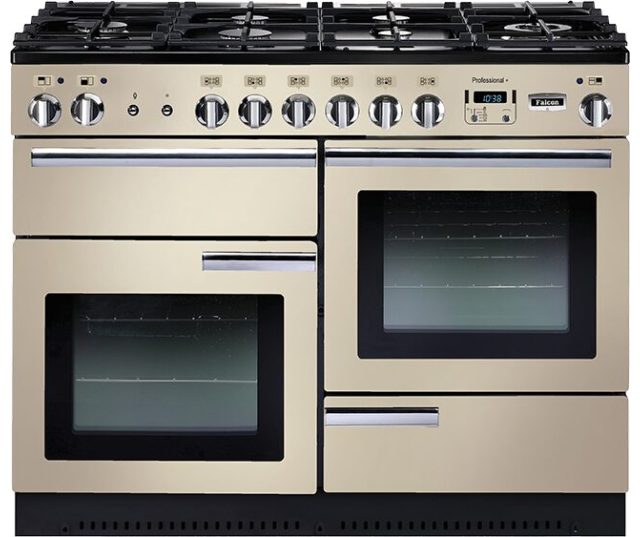Falcon Professional+ 110 Gas fornuis crème, vooraanzicht met twee ovens en gaskookplaat