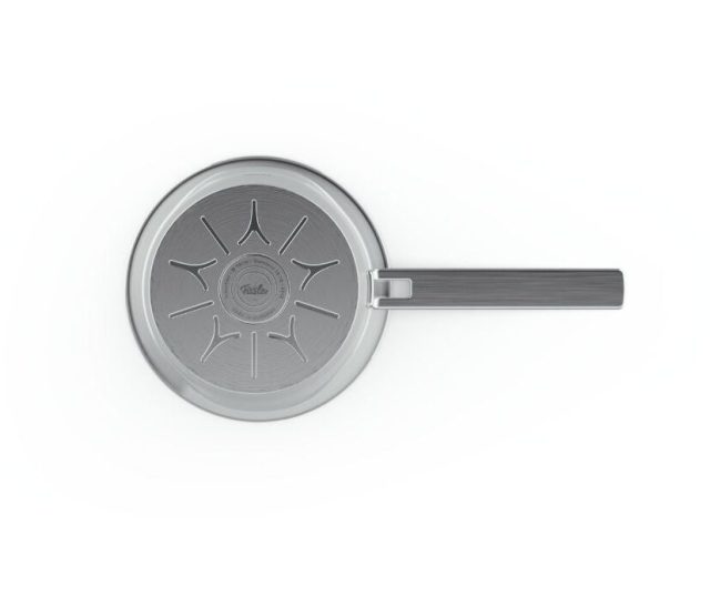 Fissler Phi Collection steelpan 16cm bovenaanzicht bodemdetail met ster-motief en schaalverdeling