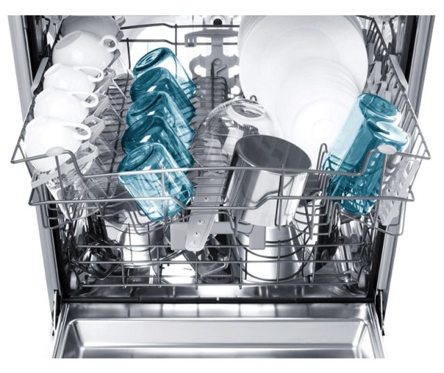 De binnenzijde van de BAUKNECHT inbouw vaatwasser GCXP 71102 A+