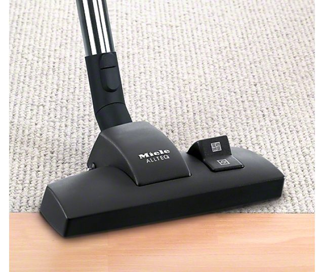 De Miele Compact C2 stofzuiger wordt geleverd met tal van zuigmonden
