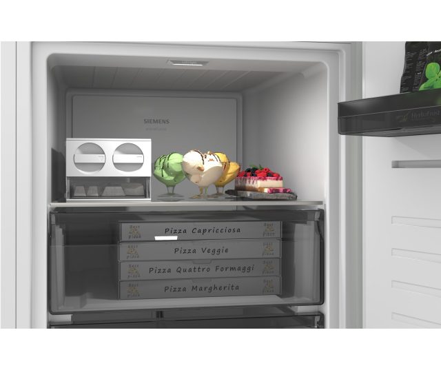 Siemens GS51NEWCM geopende deur met meerdere laden, BigBox compartiment en producten