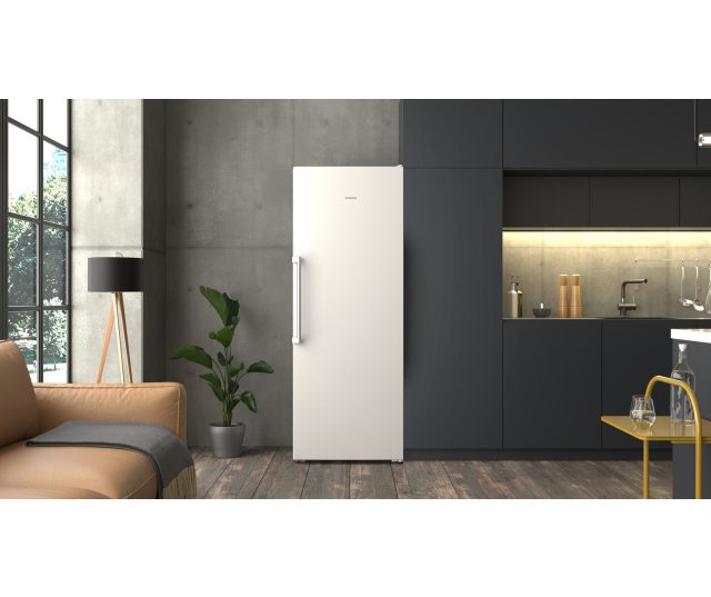 Siemens GS56NEWCM in moderne keukenomgeving, vooraanzicht gesloten deur