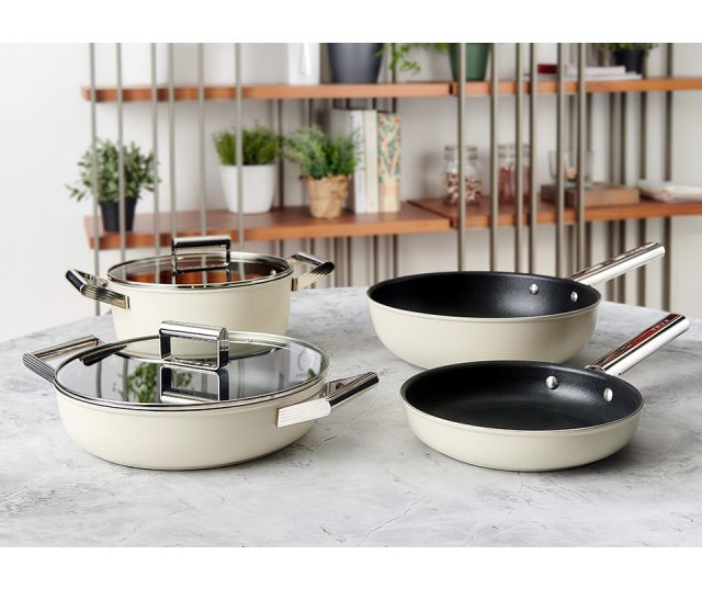 Smeg CKFC2411CRM kookpan