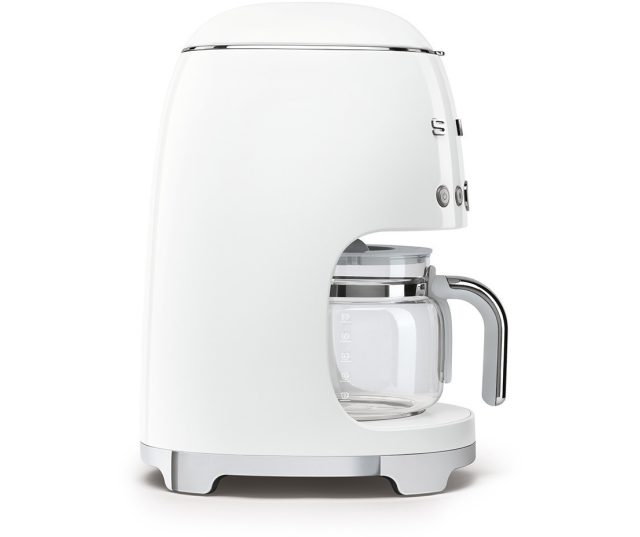 Fraai zijn de afgeronde vormen welke kenmerkend zijn voor het retro jaren 50 design van Smeg