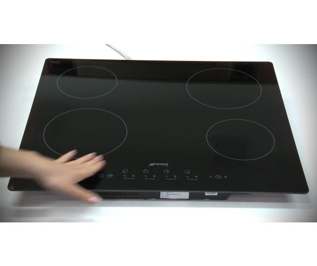 De Smeg SE2640TD2 is uitgevoerd met rechte randen