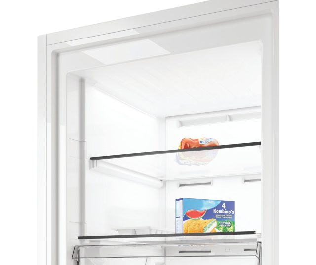Whirlpool WHLF 1292 W5E vriezer bovenlade met gevroren voedselitems detail