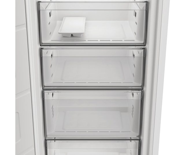 Whirlpool WHMFF 6312 XP5E interieur volledig lege vakken en laden overzicht