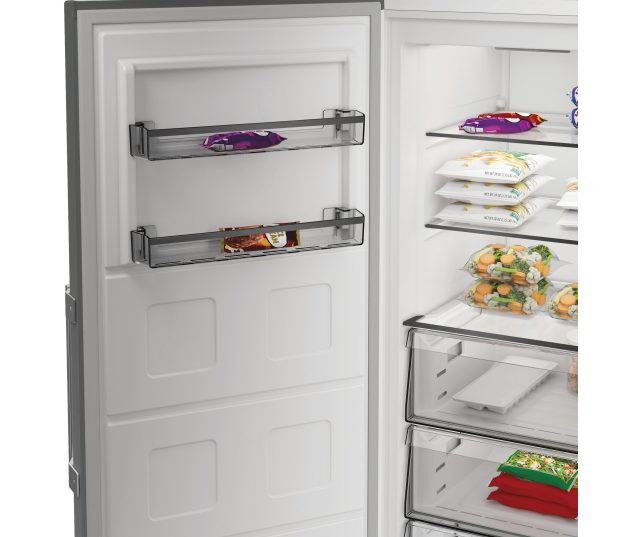 Whirlpool WHMFF 6314 XP6E vriezergedeelte met ijs en groenten