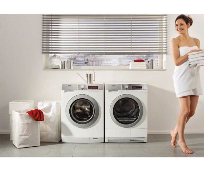 Behoedzaam voor uw wasgoed en met een veel beter wasresultaat. Dat is de nieuwe AEG wasmachine OkoMix L89496NFL