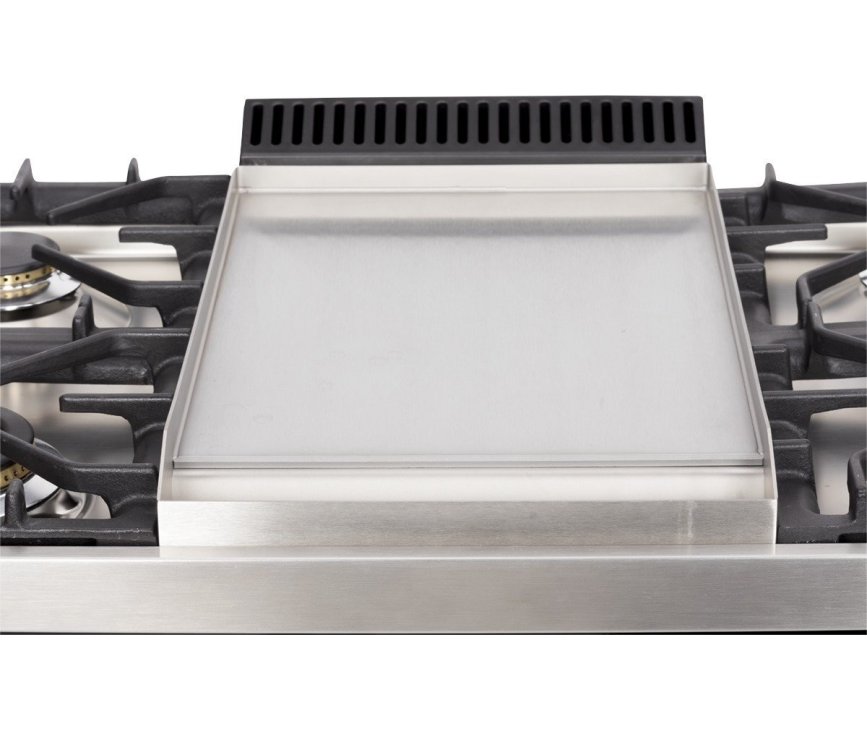 Middenin het kookgedeelte is de fry-top bakplaat geplaatst. De Boretti VFP104IX is daarmee zeer veelzijdig in gebruik.
